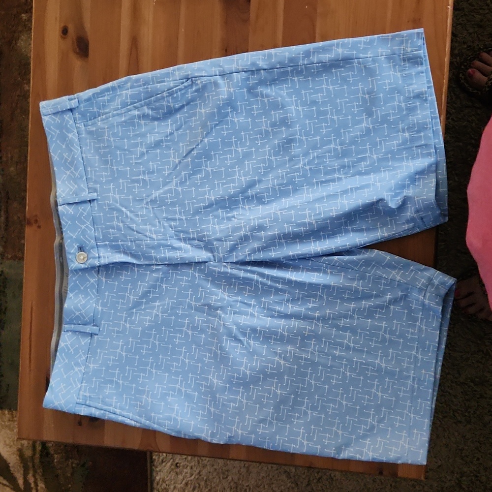 Mens size 36 golf shorts